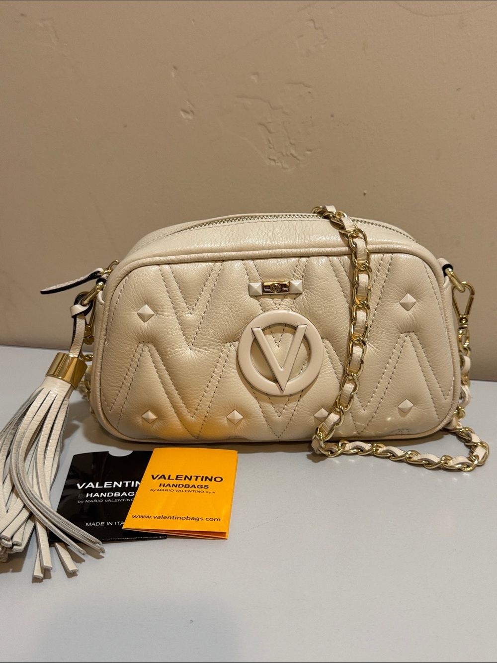 NEW✨NEW✨ Valentino Bella Bag by Mario Valentino - Picture 2 of 13